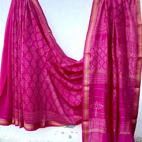 Pink Maheshwari Pure Silk Saree – Elegant Handloom Ethnic Wear