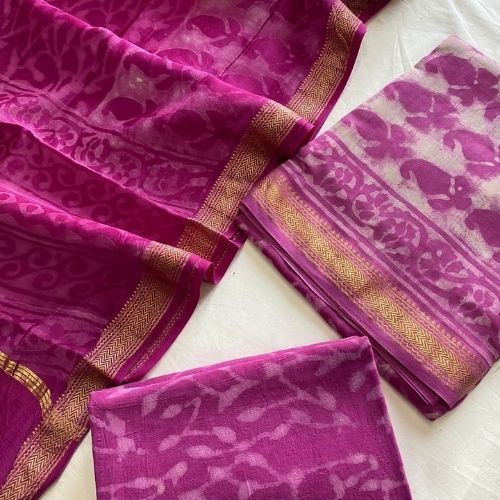 Pink Maheshwari Silk Suit – Elegant Unstitched Dress Material