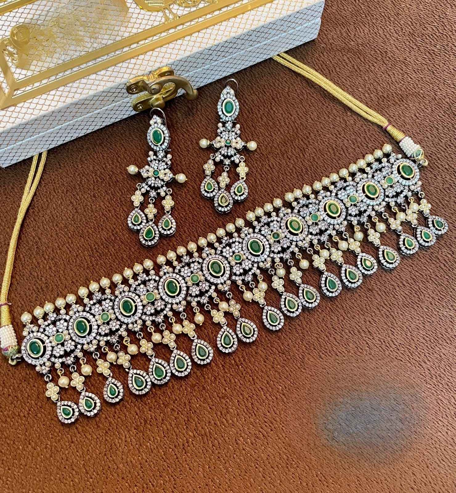 Green & White Stone Choker Set with Earrings – Antique Gold Finish
