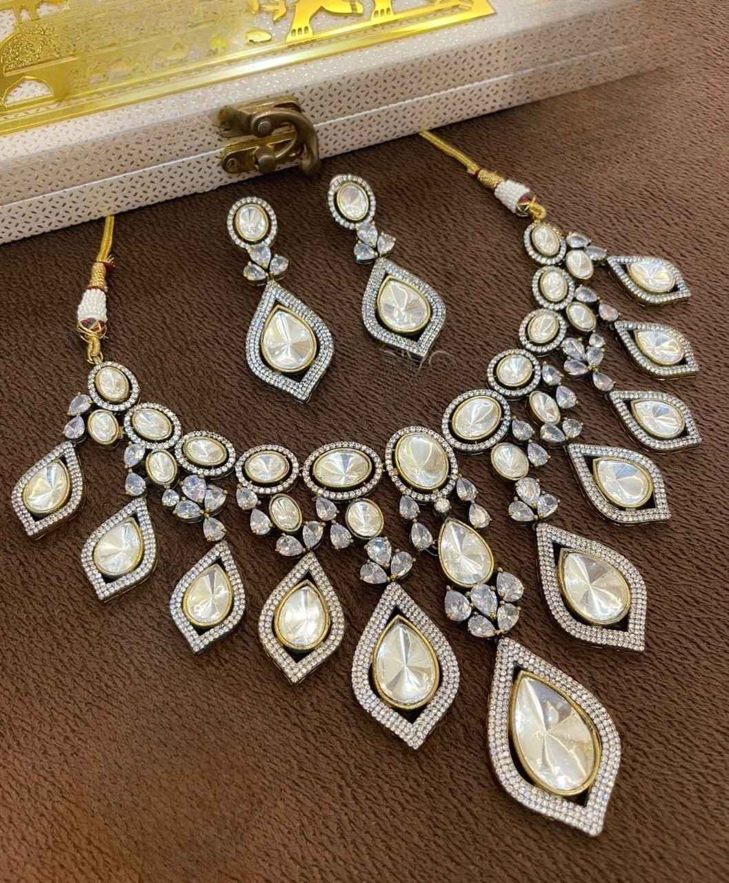 Royal Gold & White Kundan Choker Necklace Set
