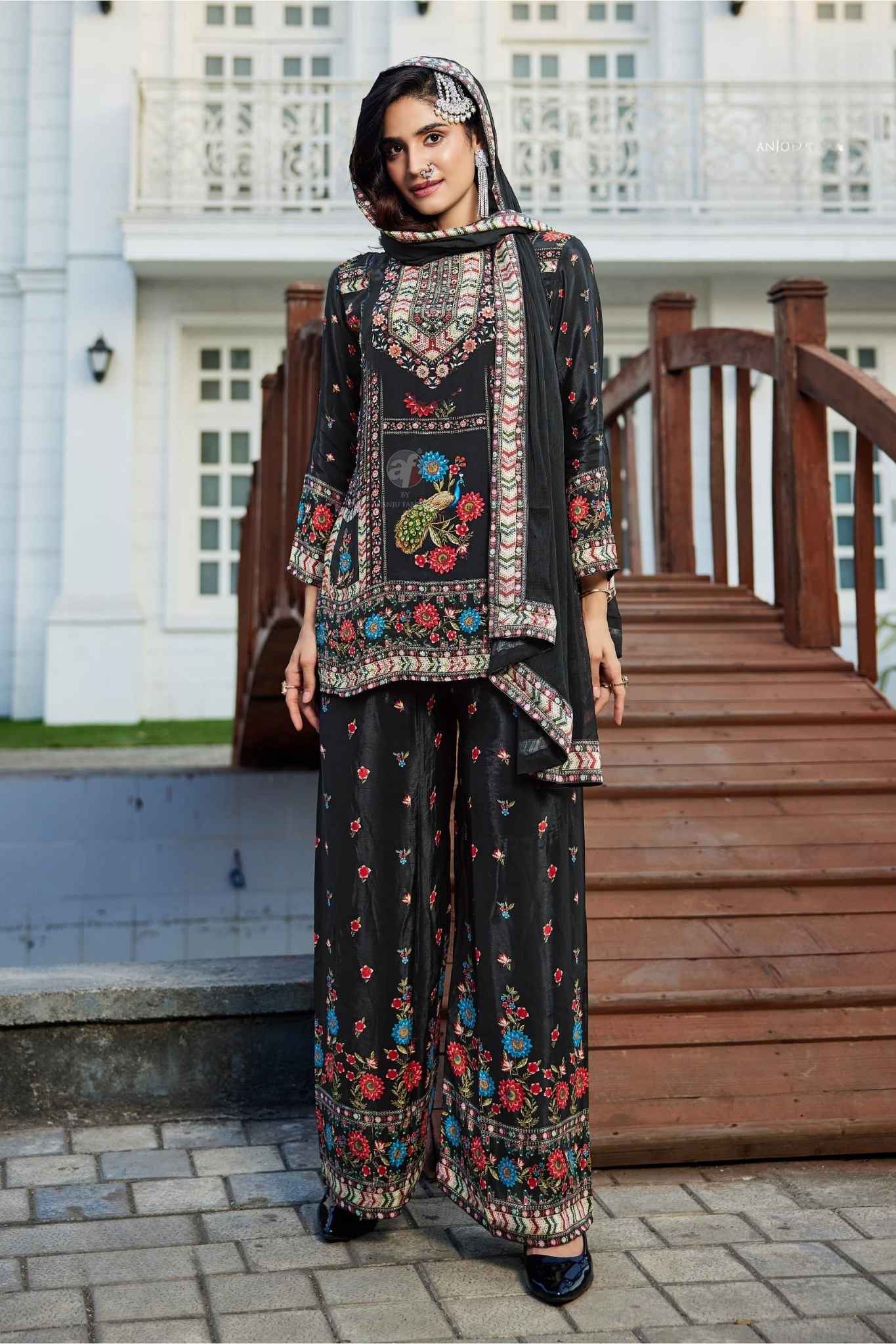 Elegant Black Crepe Kurti Set with Handwork & Chiffon Dupatta