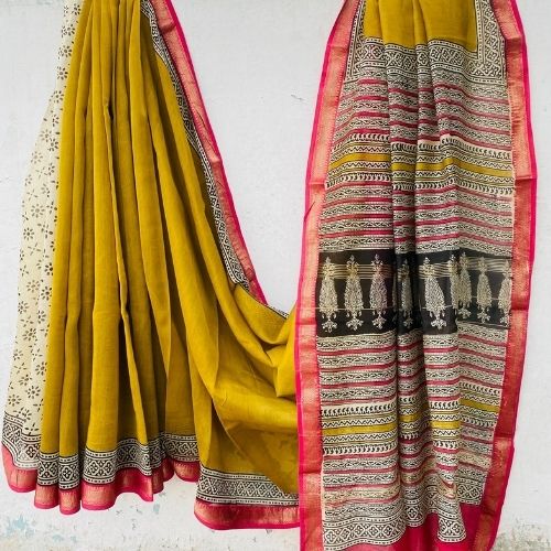Elegant Yellow & Black Maheshwari Silk Saree with Handloom Weave